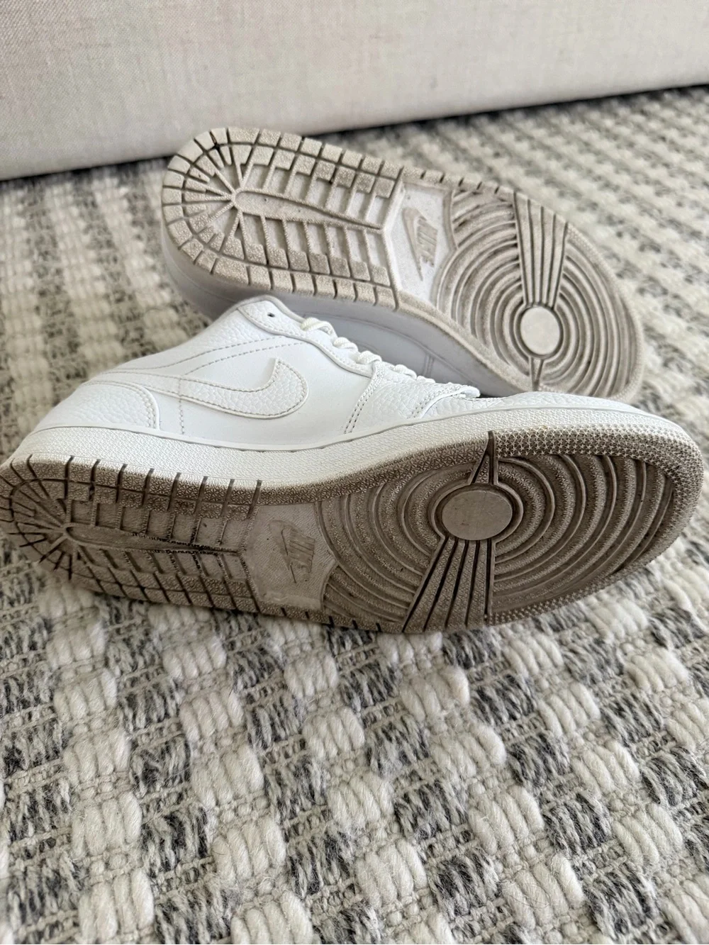 Men’s Air Jordan 1 Low Sneakers - White size 9.5
